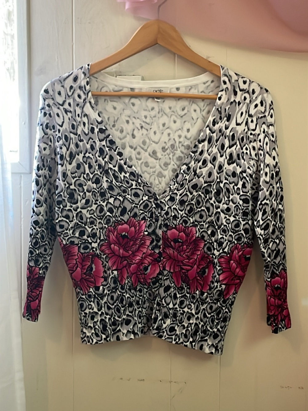 Cache Black & White Leopard-Print V-Neck Top with Pink Floral Band